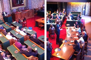 Lustrum dovenfabriek De Verbinding in de Eerste Kamer Den Haag