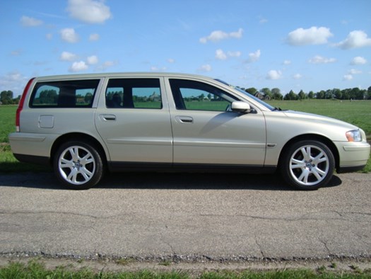 Volvo V70 zijkant rechts