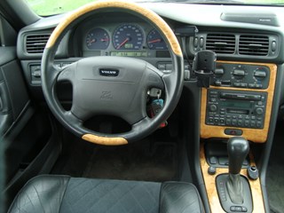 Volvo V70 R dashboard