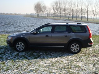 XC70 linker zijkant