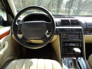 Range Rover dashboard