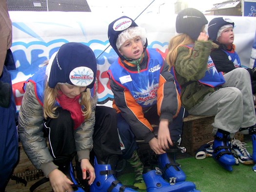 En dan de schaatsen onderbinden