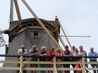 Wie komt ons een handje helpen? Foto: Dorpskrant De Uijtkijk