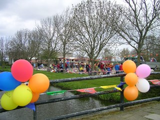 Koninginnedag; Feest voor jong en oud