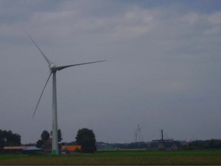 St. Maarten-Burgerbrug-St.Maartens(vlot)brug: Wie wil er nog een windmolen???