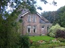 Ook een monument: stolpboerderij aan de Grote Sloot 