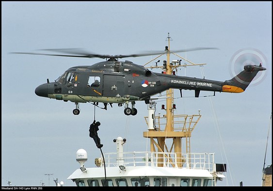 Spektakel tijdens de Marinedagen (foto: Chris Koot)